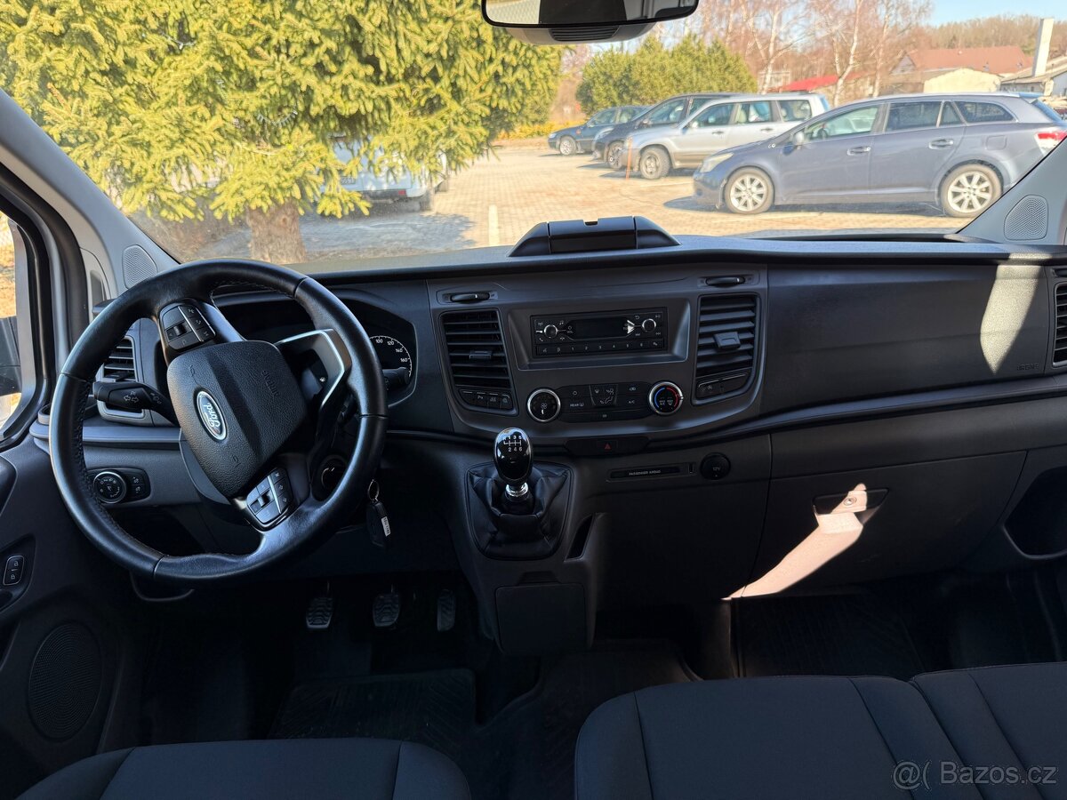 2022 FORD TRANSIT CUSTOM 2.0 77 kW MHEV L2 6 míst - 6