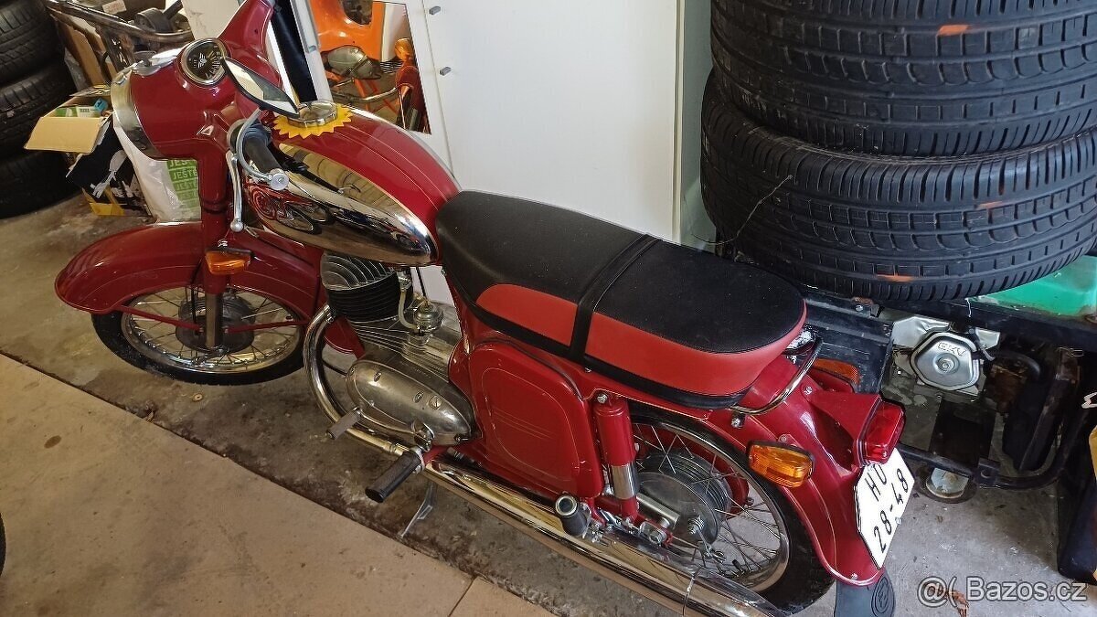 PRODÁM DĚDOVOU SBÍRKU MOTOREK - 6