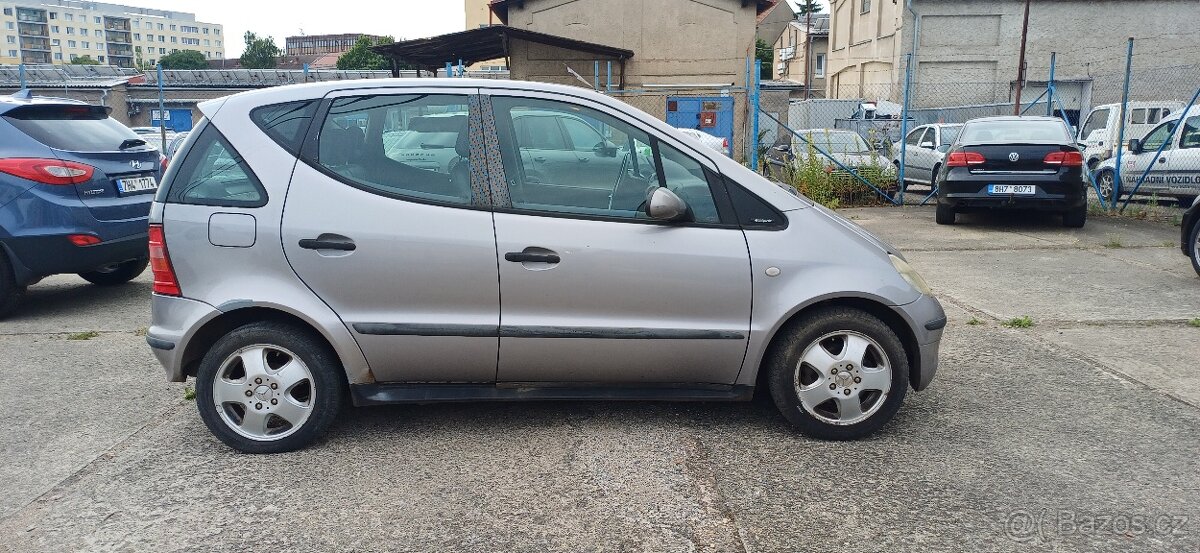 Mercedes Benz A160I - 6