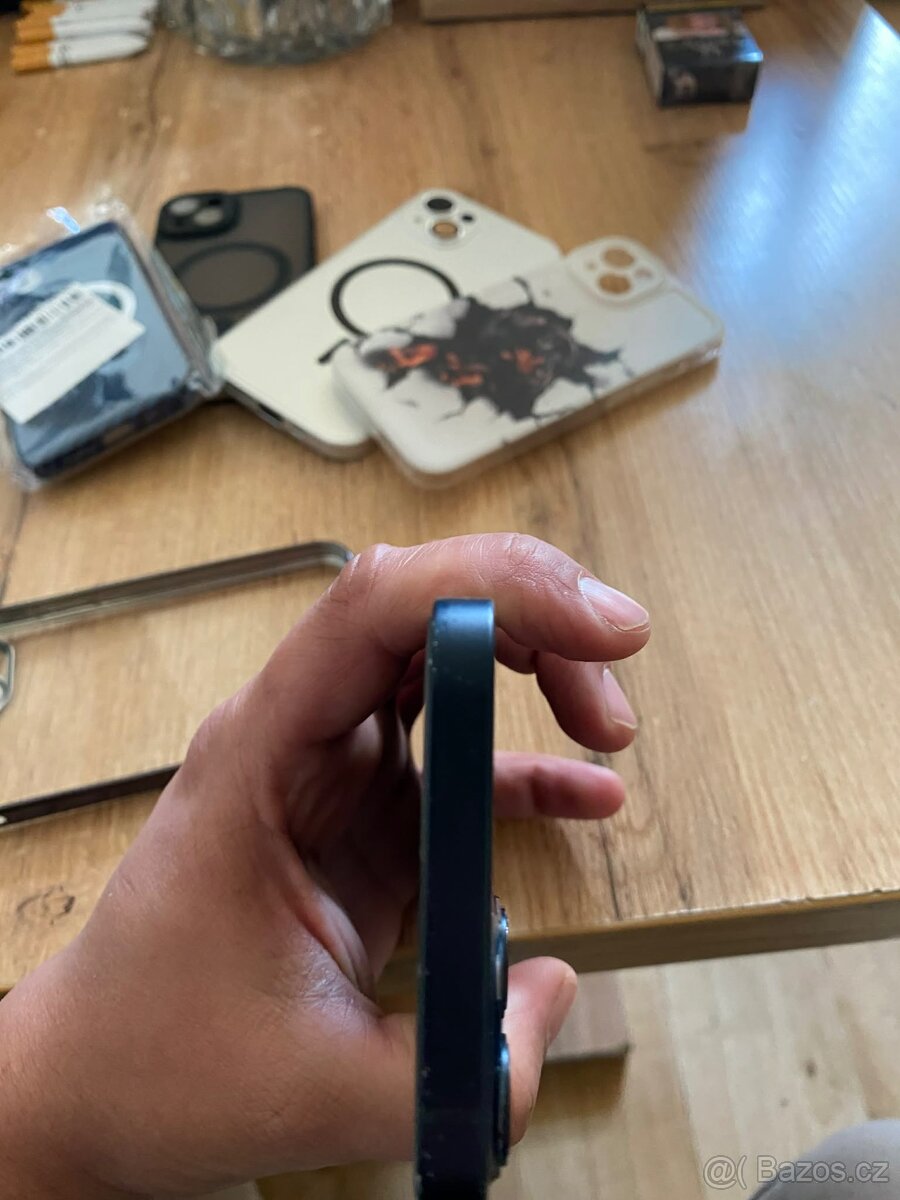 IPhone 13 128GB Černý - 6