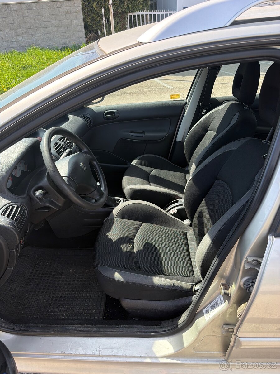 PEUGEOT 206 SW - 6
