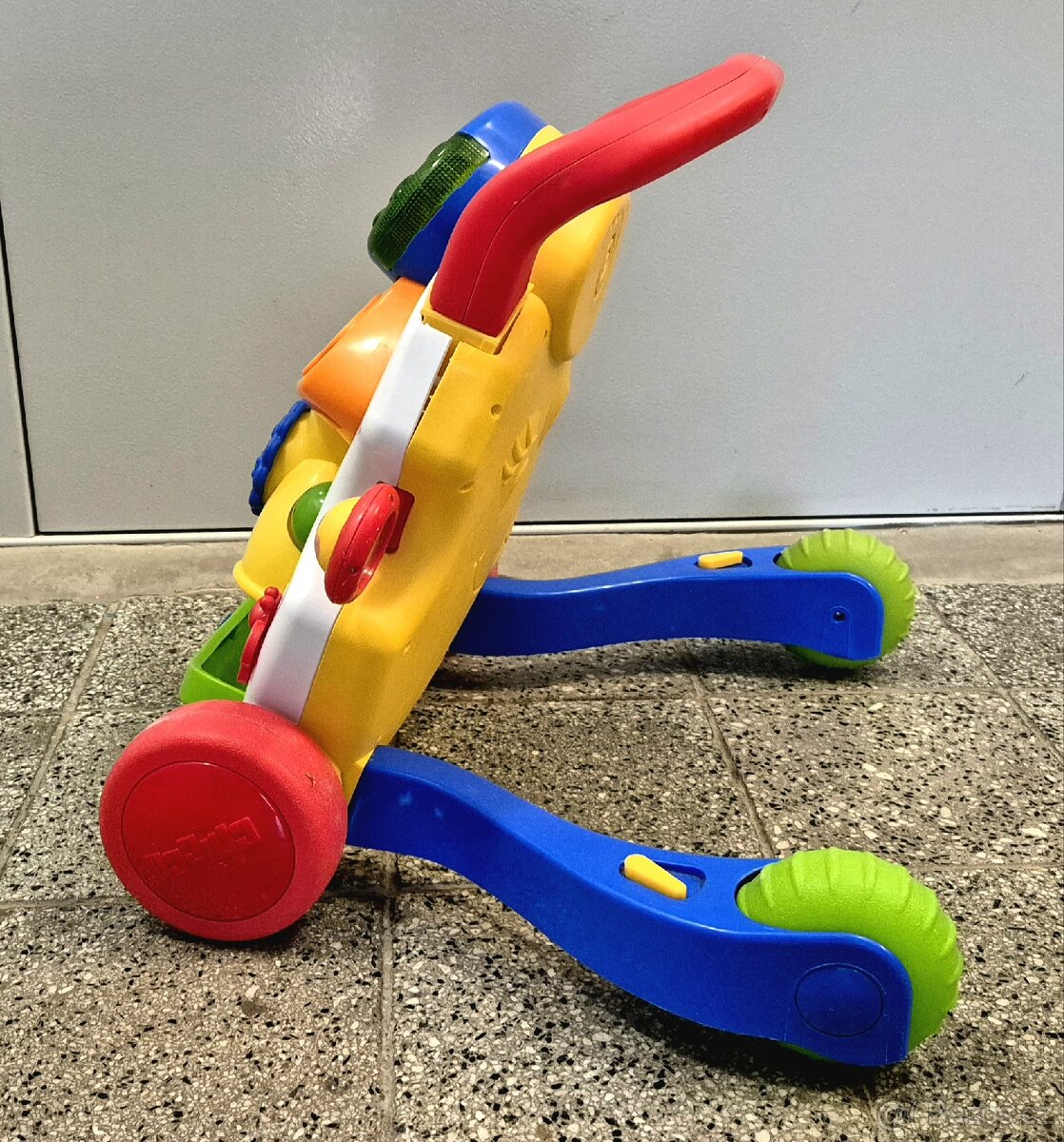 CHICCO - Hrající interaktivní chodítko - 6