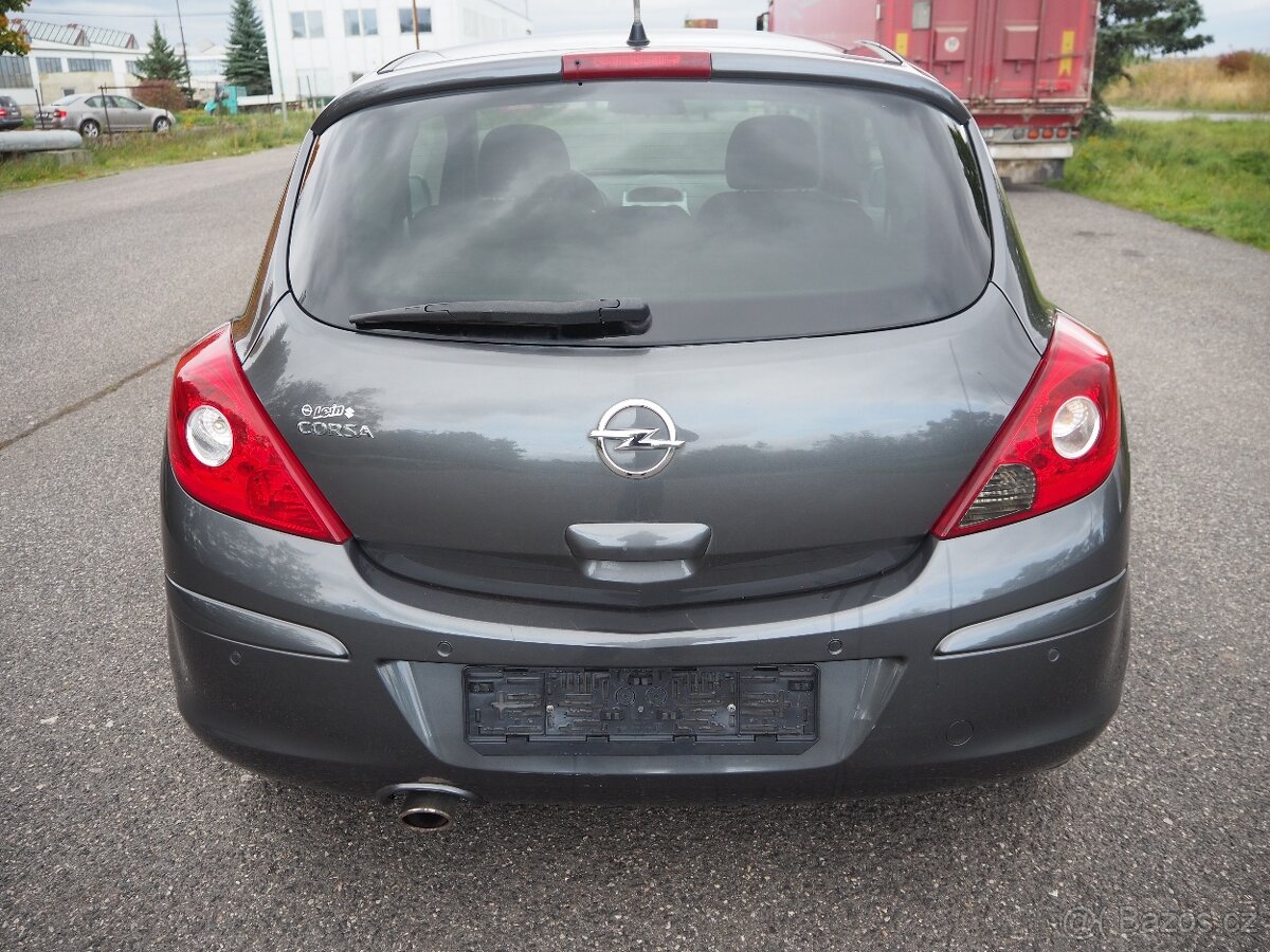 Opel Corsa 1.4 KLIMA, vyhř. sedadla + volant - 6