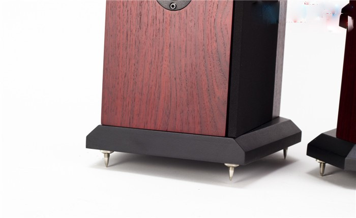 Sestava zesilovače +streameru SVS a sloup. repro MISSION 764 - 6