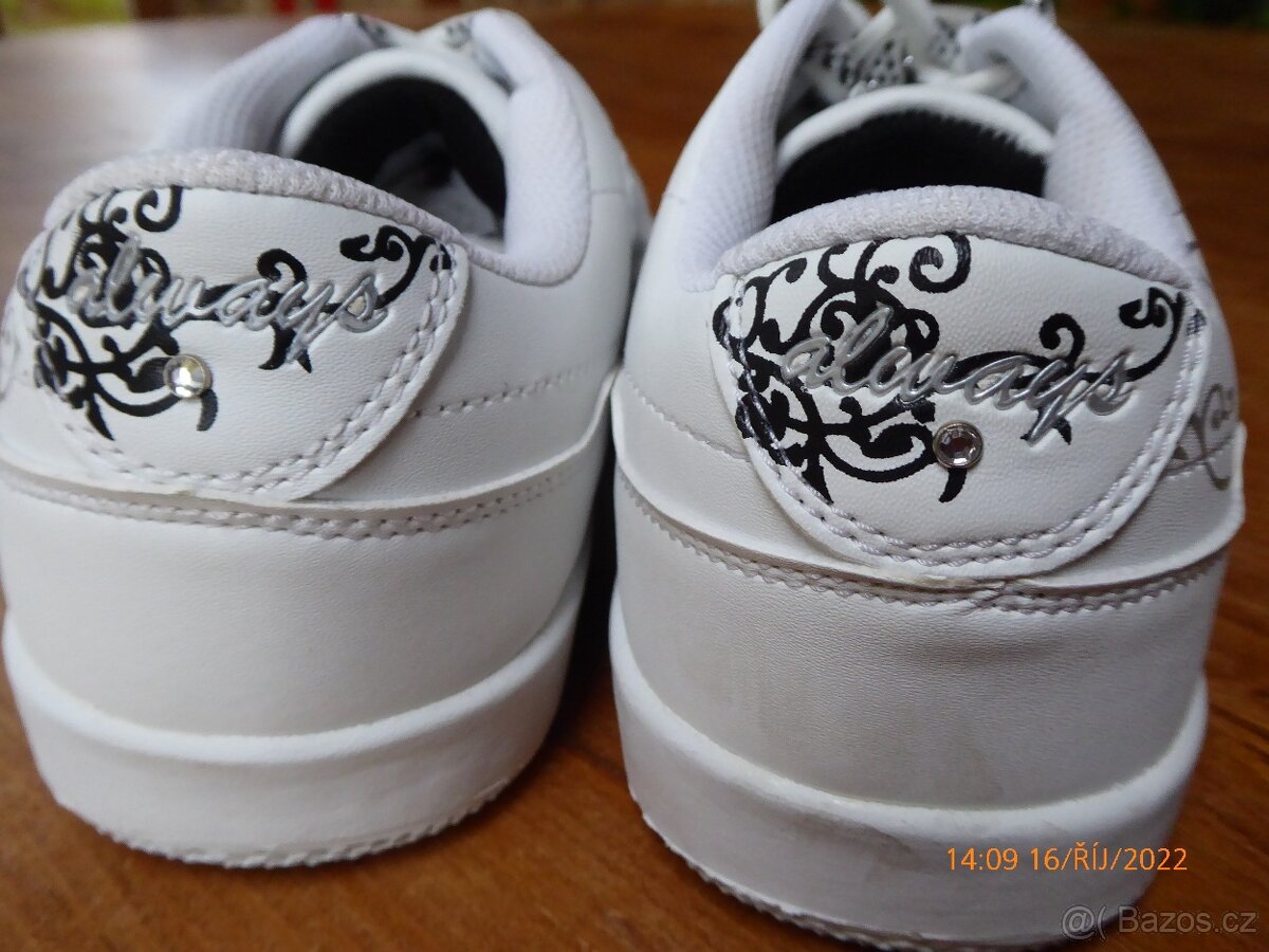 NOVÉ DÁMSKÉ/DÍVČÍ MÓDNÍ TENISKY - 6