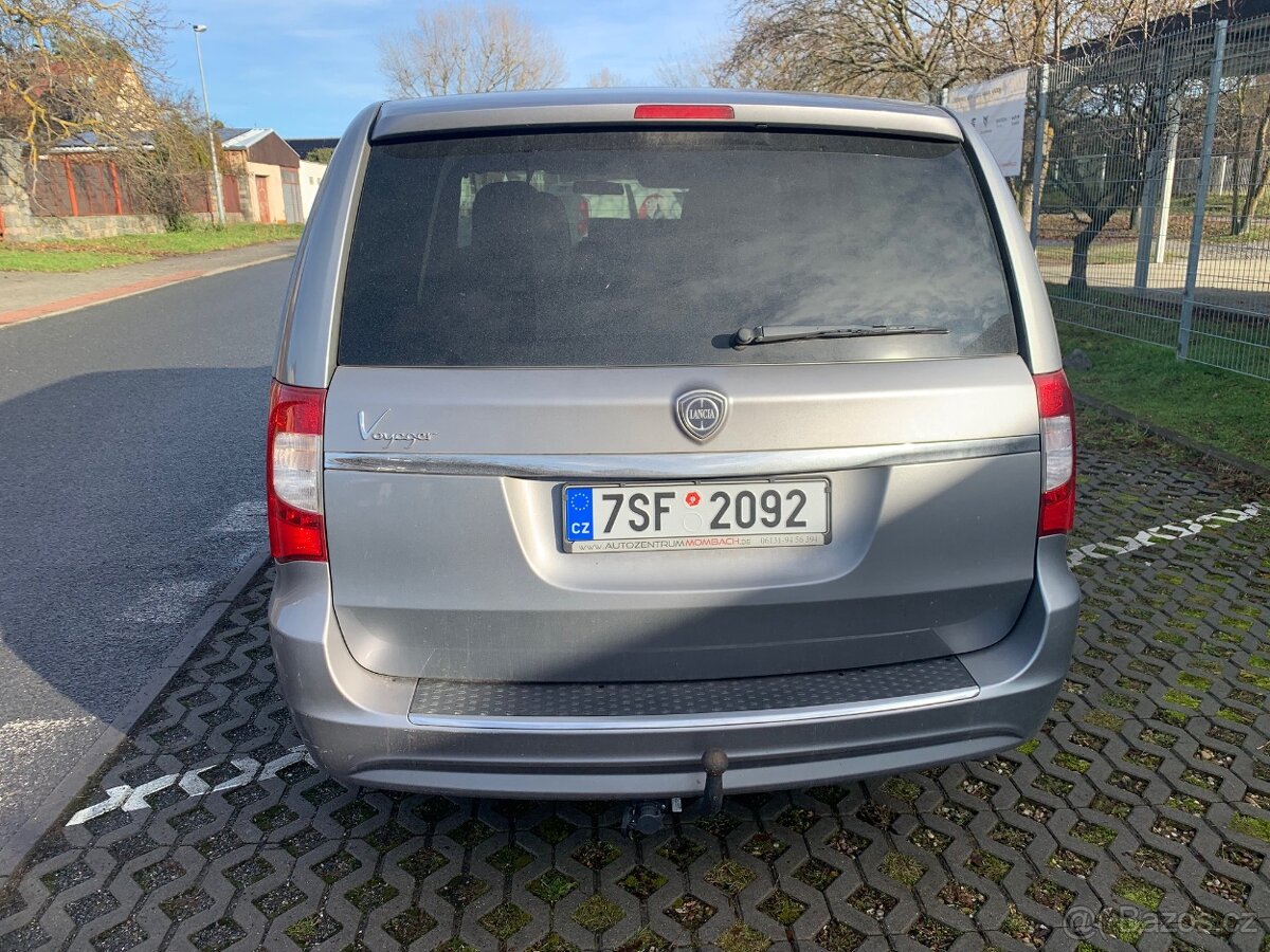 Lancia Voyager 2,8CRD,7 míst - 6