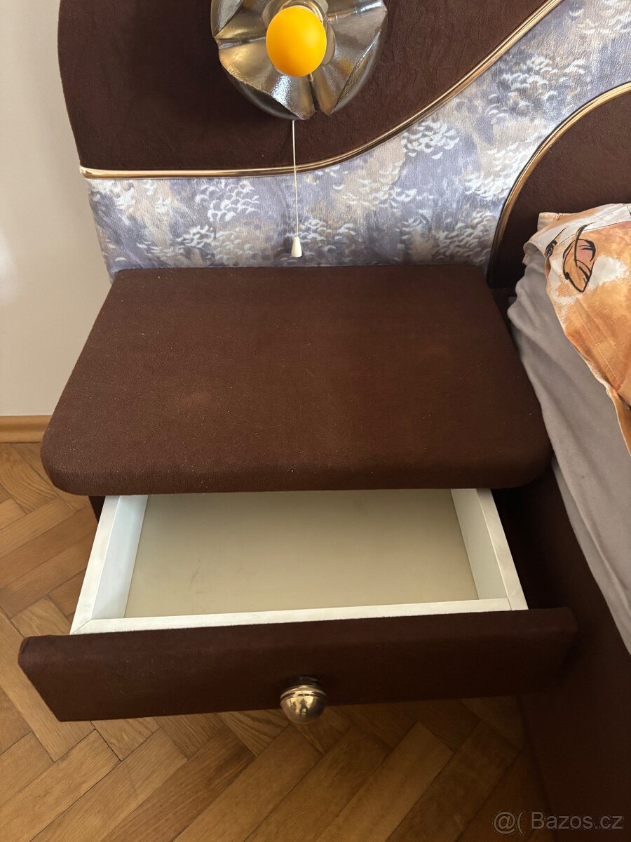 Manželská postel - 6