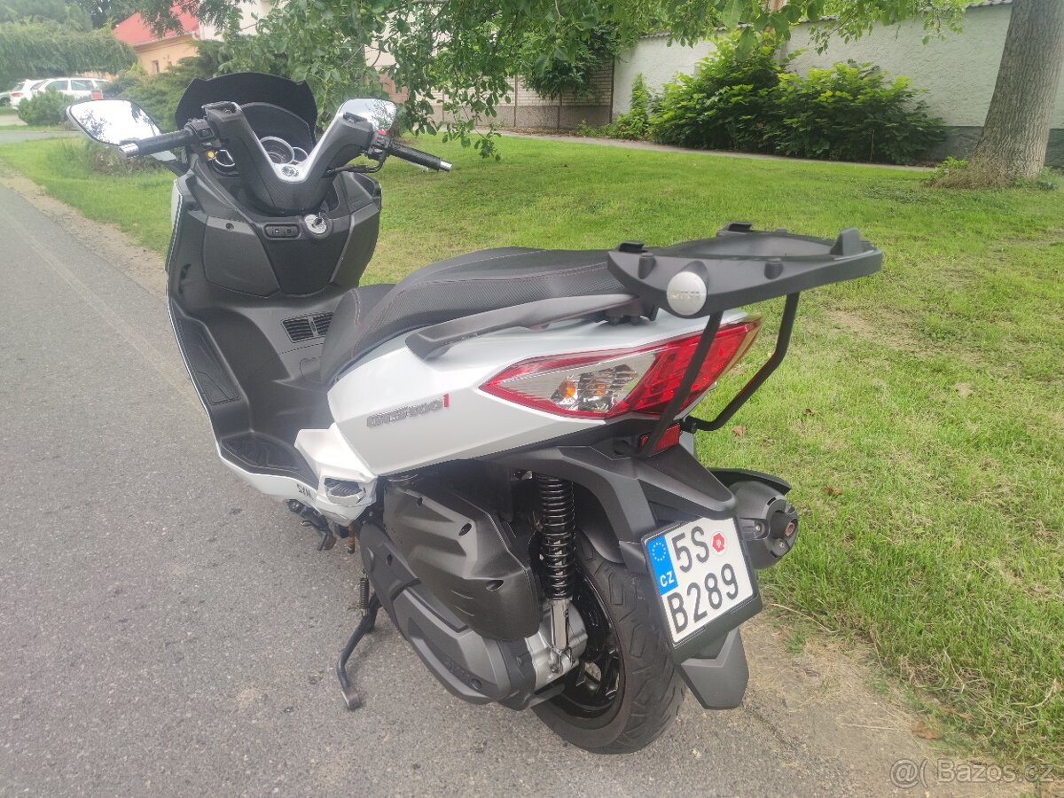 SYM GTS 300i ABS - 6