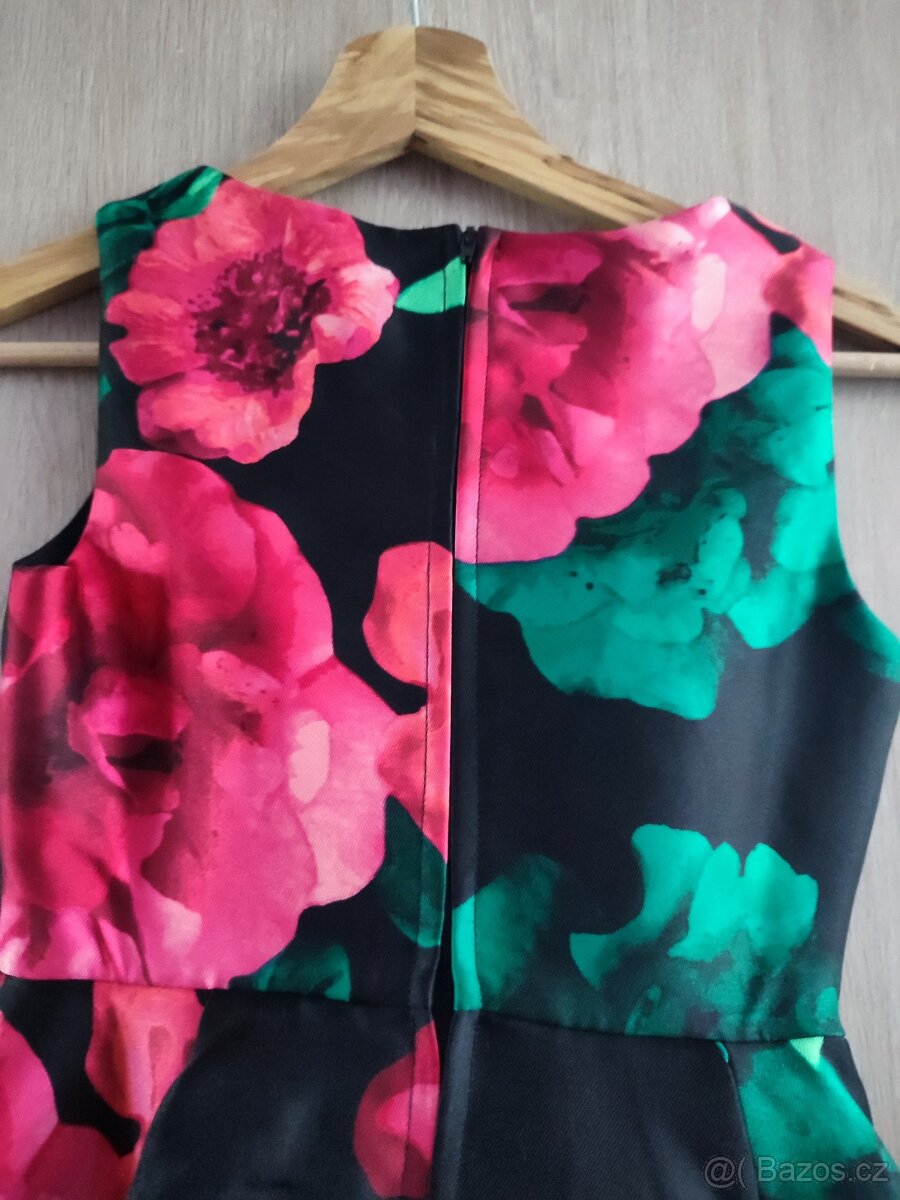 Nádherné společenské šatičky na malou slečnu - 6