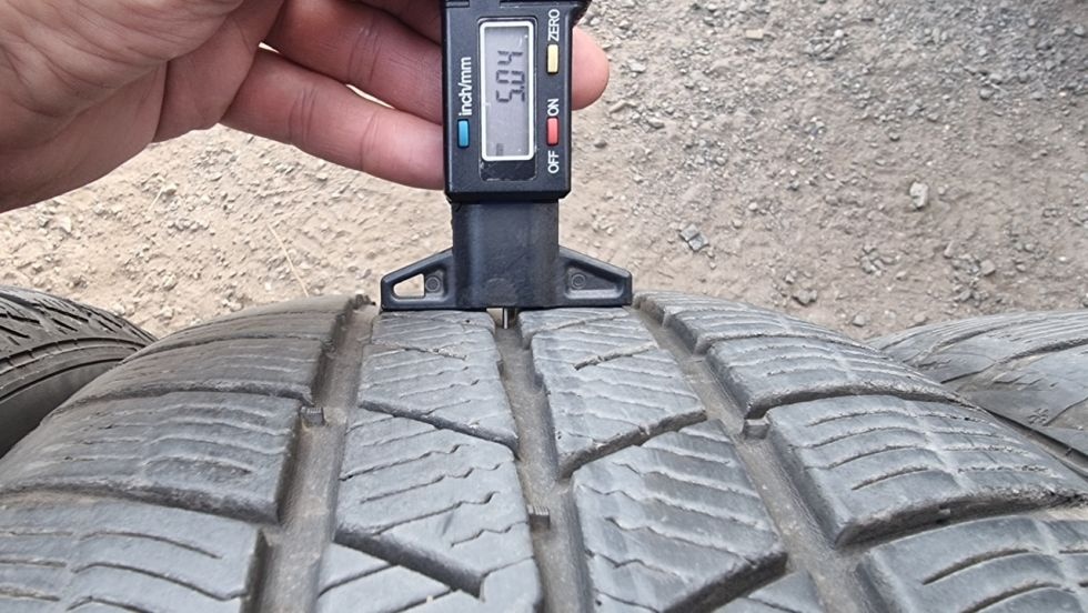 Zimní pneu 215/55/16 Barum - 6