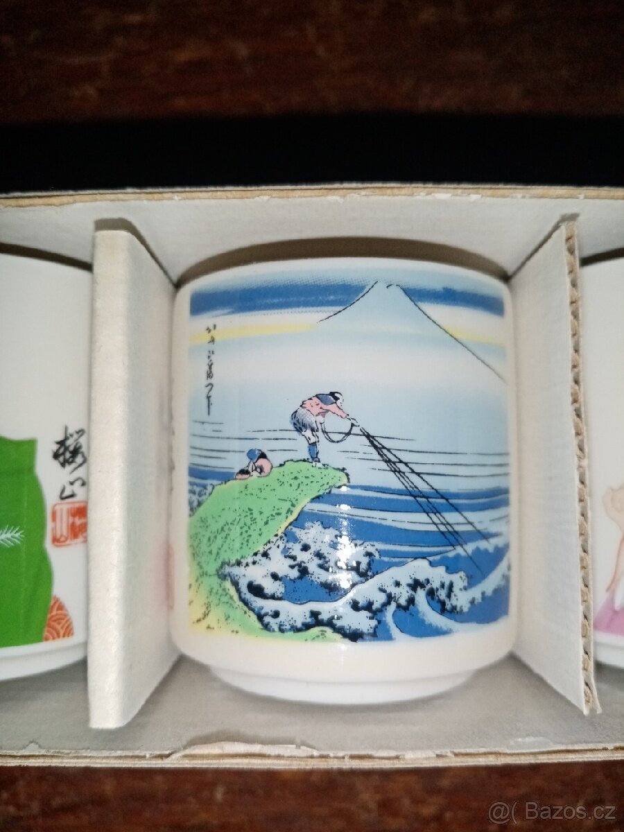 Porcelánové malé šálky s gejšou a japonskými motivy - 6