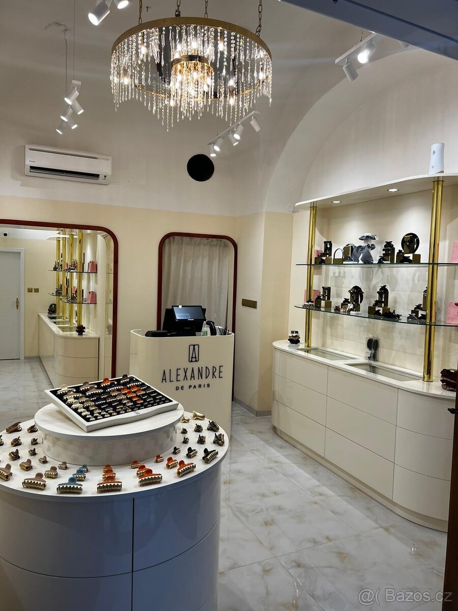 Luxusní lakovaný nábytek - 6