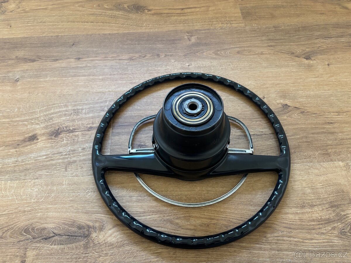 Volant Mercedes w114 - 6