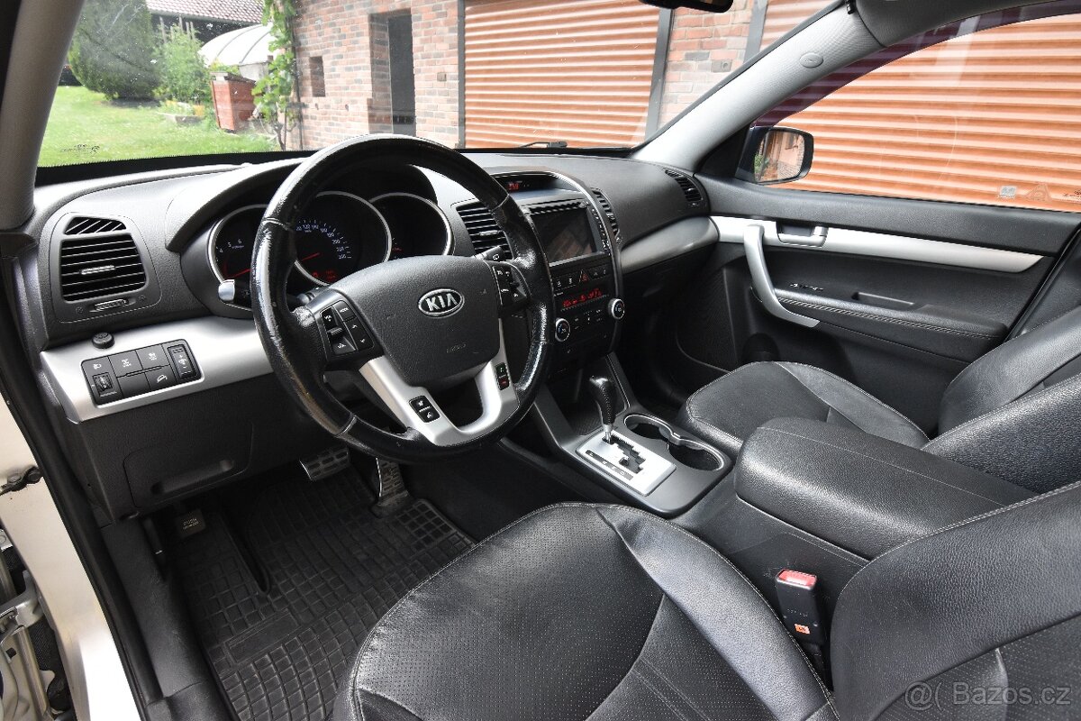 Kia Sorento 2.2 CRDI 145kw automat 4x2 7míst 2013 - 6
