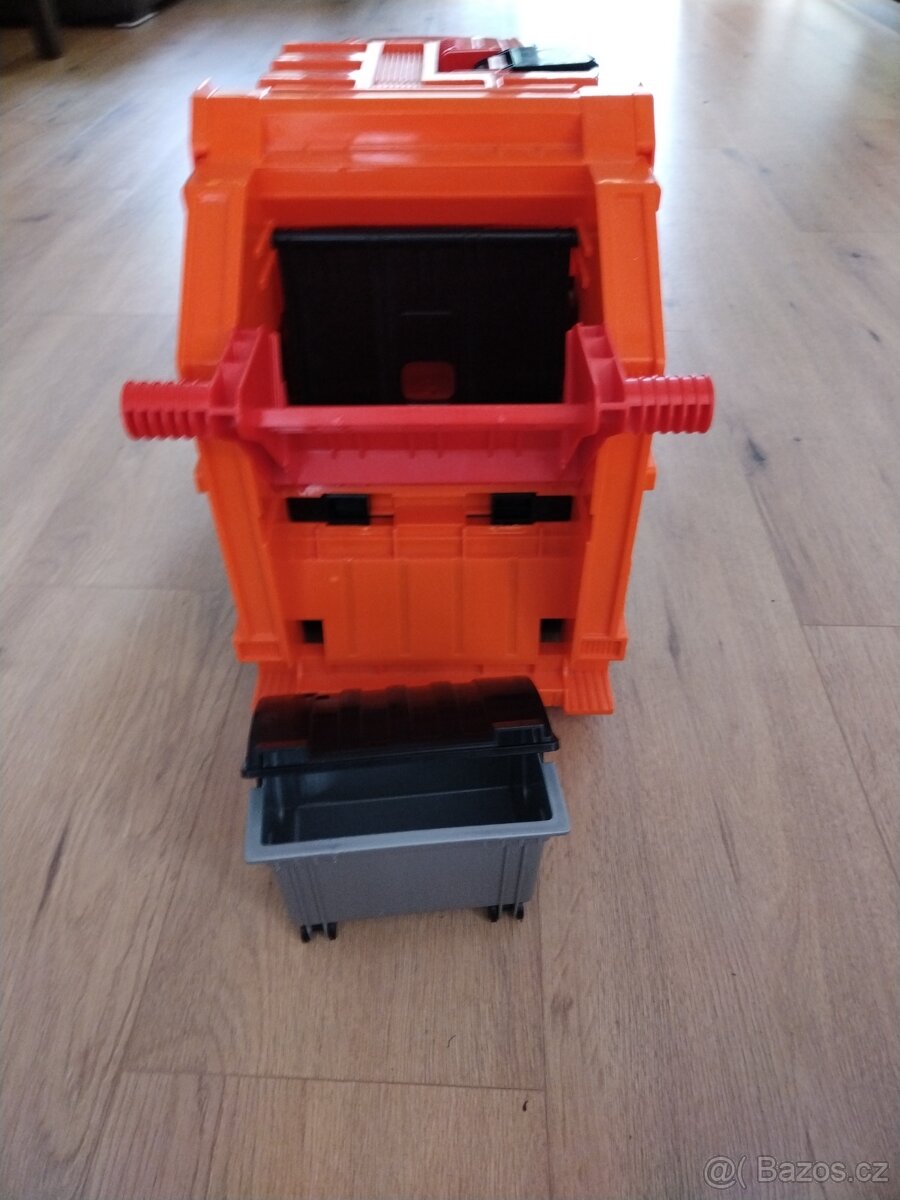 Popelářské auto Mercedes - 6