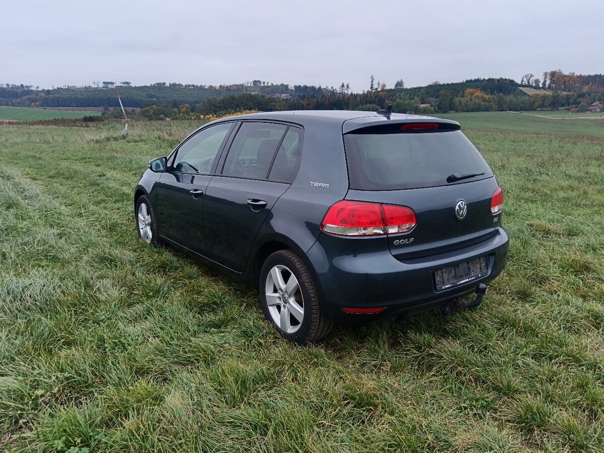 Golf VI 1.6 TDI 77kw perfektní stav style top - 6