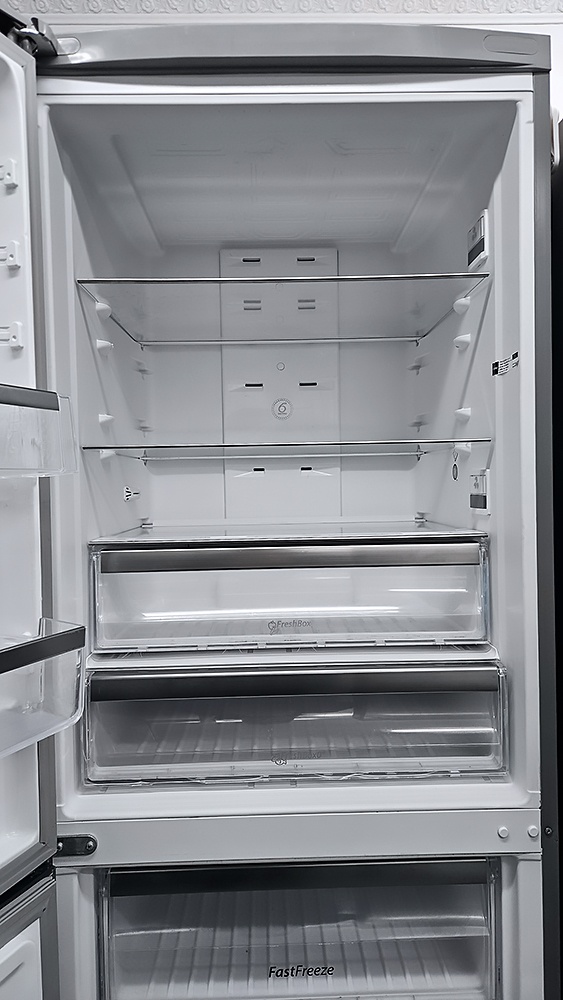 Lednice s mrazákem NO FROST, kombinovaná, výška 18 - 6