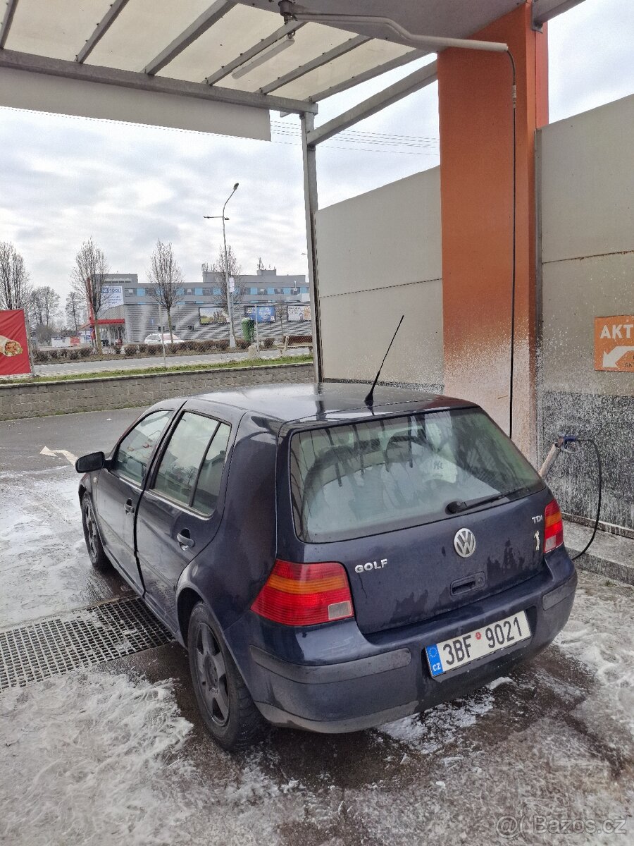 Wolsvagen Golf 4 1.9 tdi 66 kW - 6