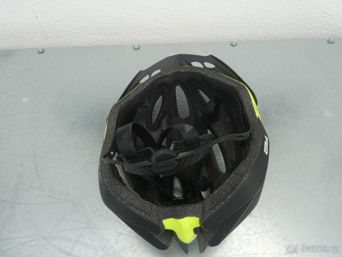 Přilba na kolo R2 - 6