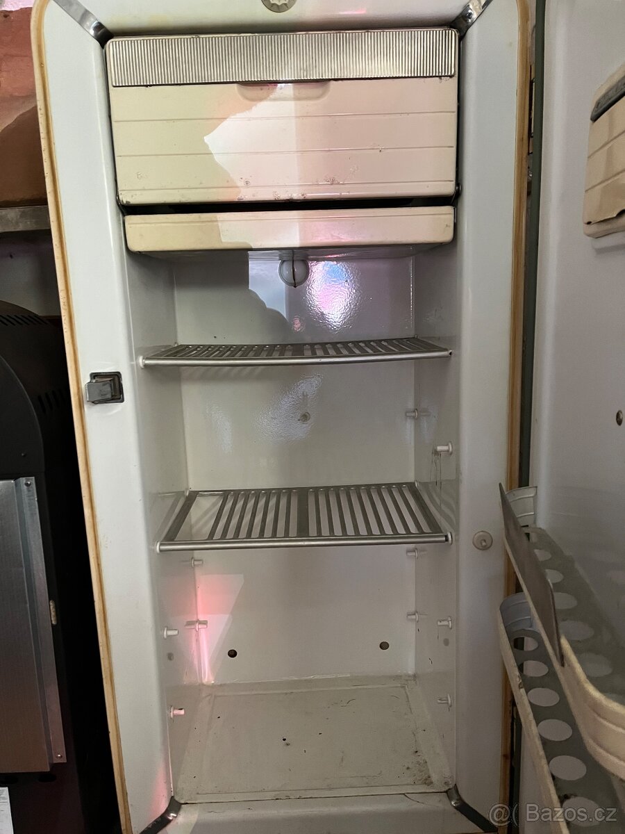 Retro lednice Calex funkční - 6