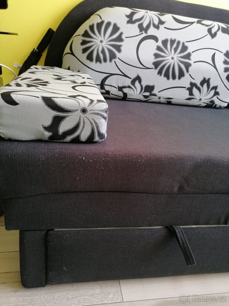 Rozkládací gauč s úložným prostorem - 6