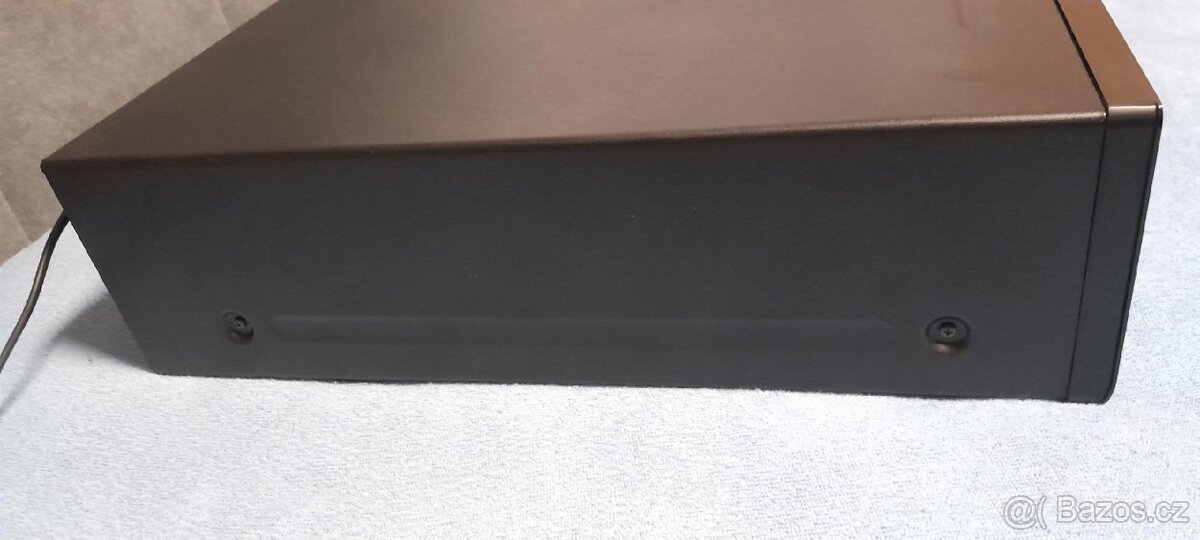 CD přehrávač Onkyo DX-C380-měnič kompaktních disků. - 6