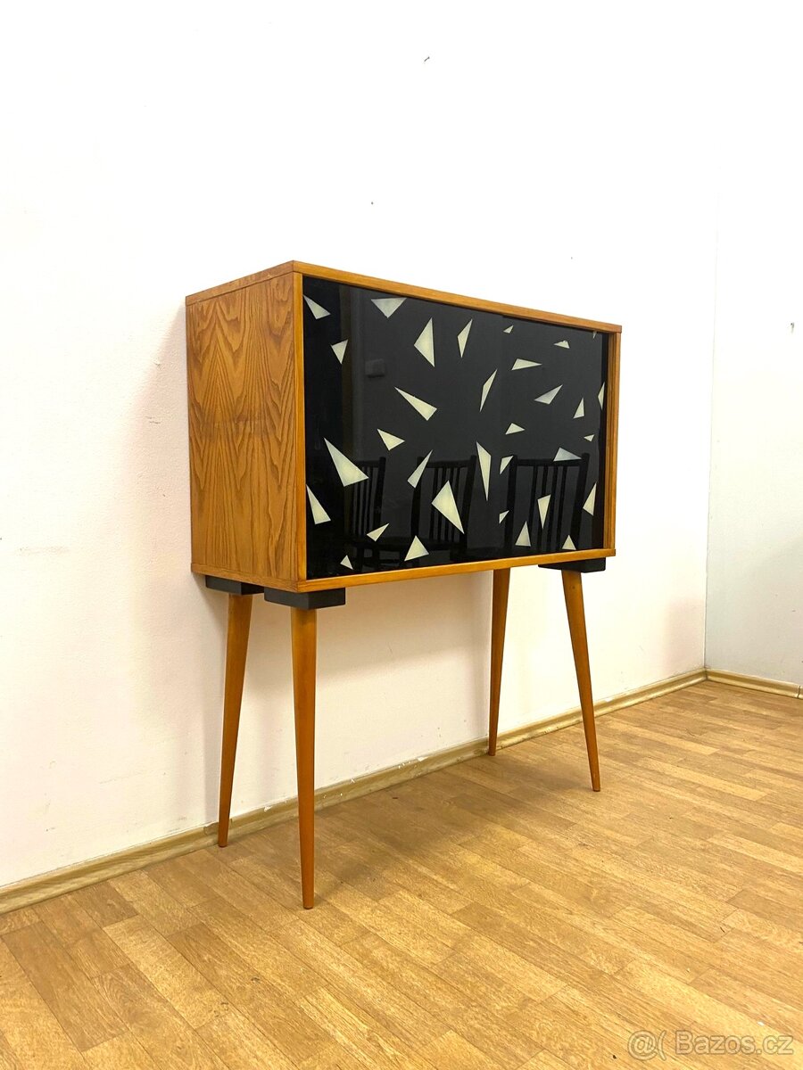 Retro komoda 60. léta Brusel —- - 6