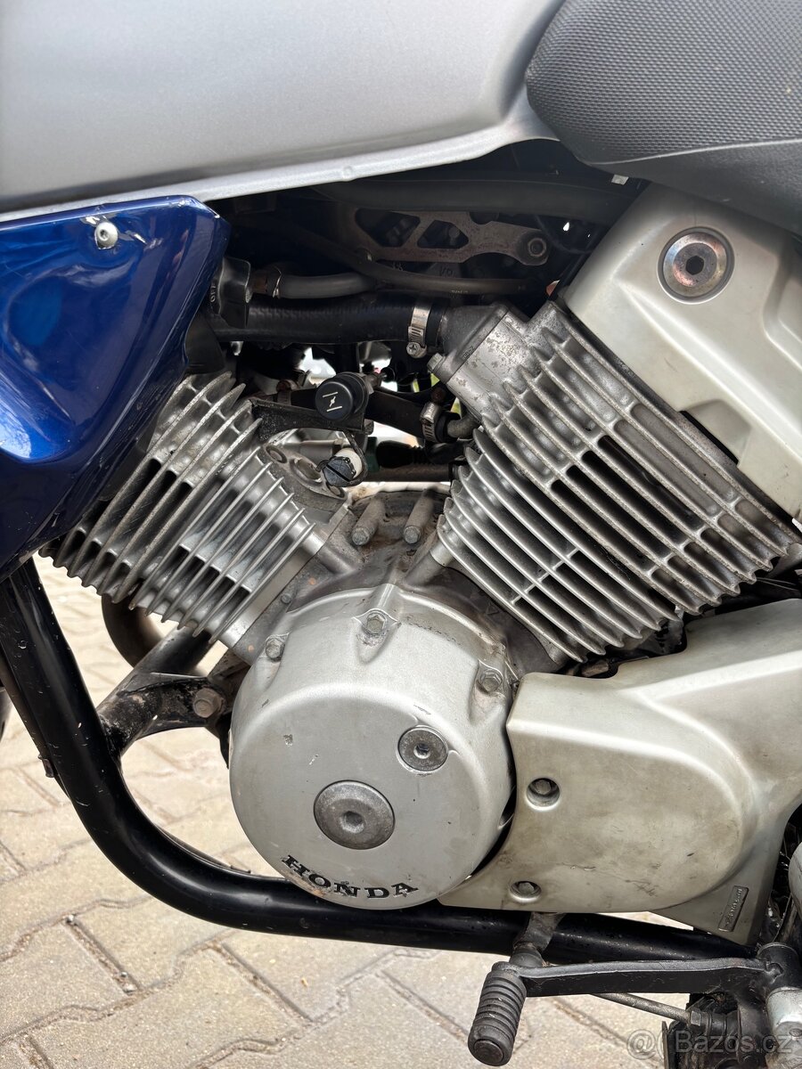 Honda Varadero 125 - 6