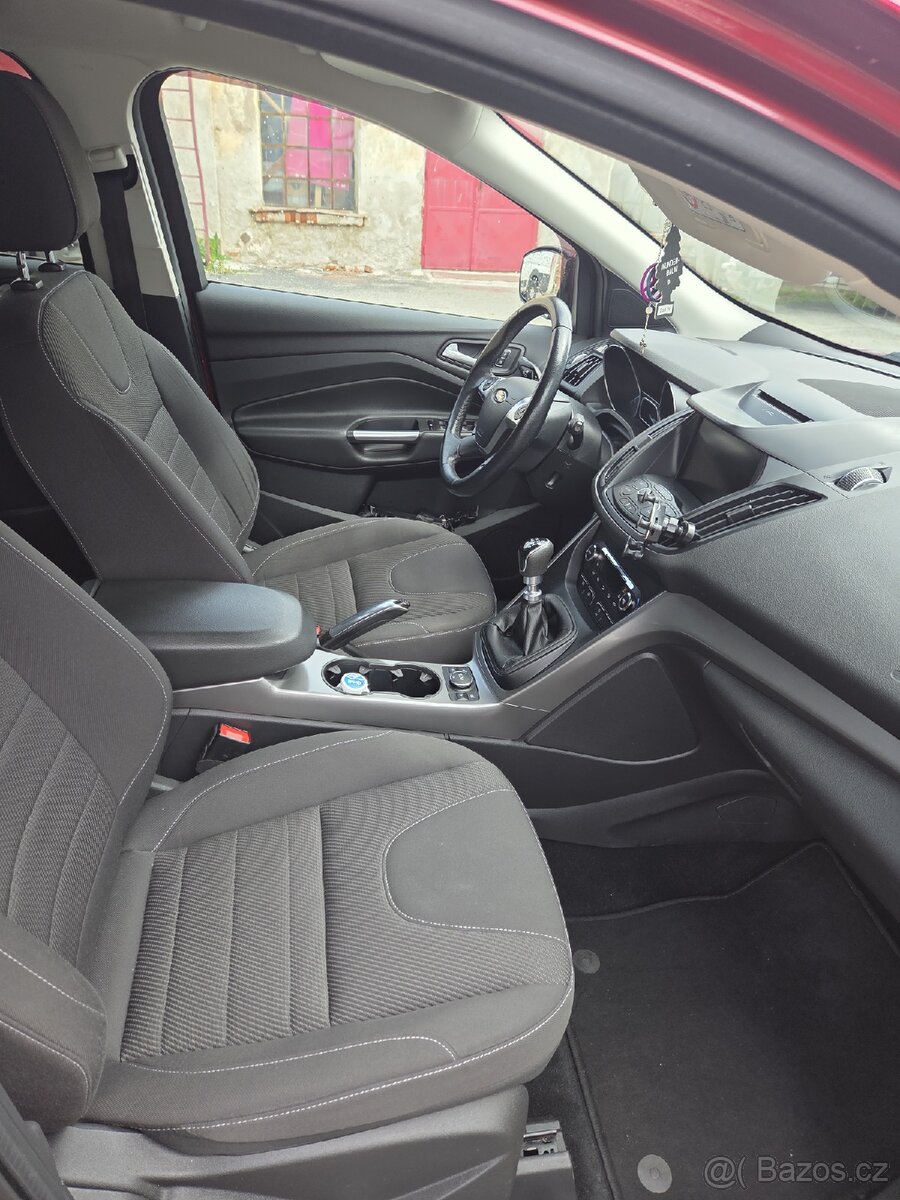 Ford Kuga 4x4 - 6