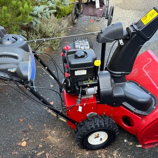 Sněhová fréza toro power max 828 oxe – perfektní stav - 6