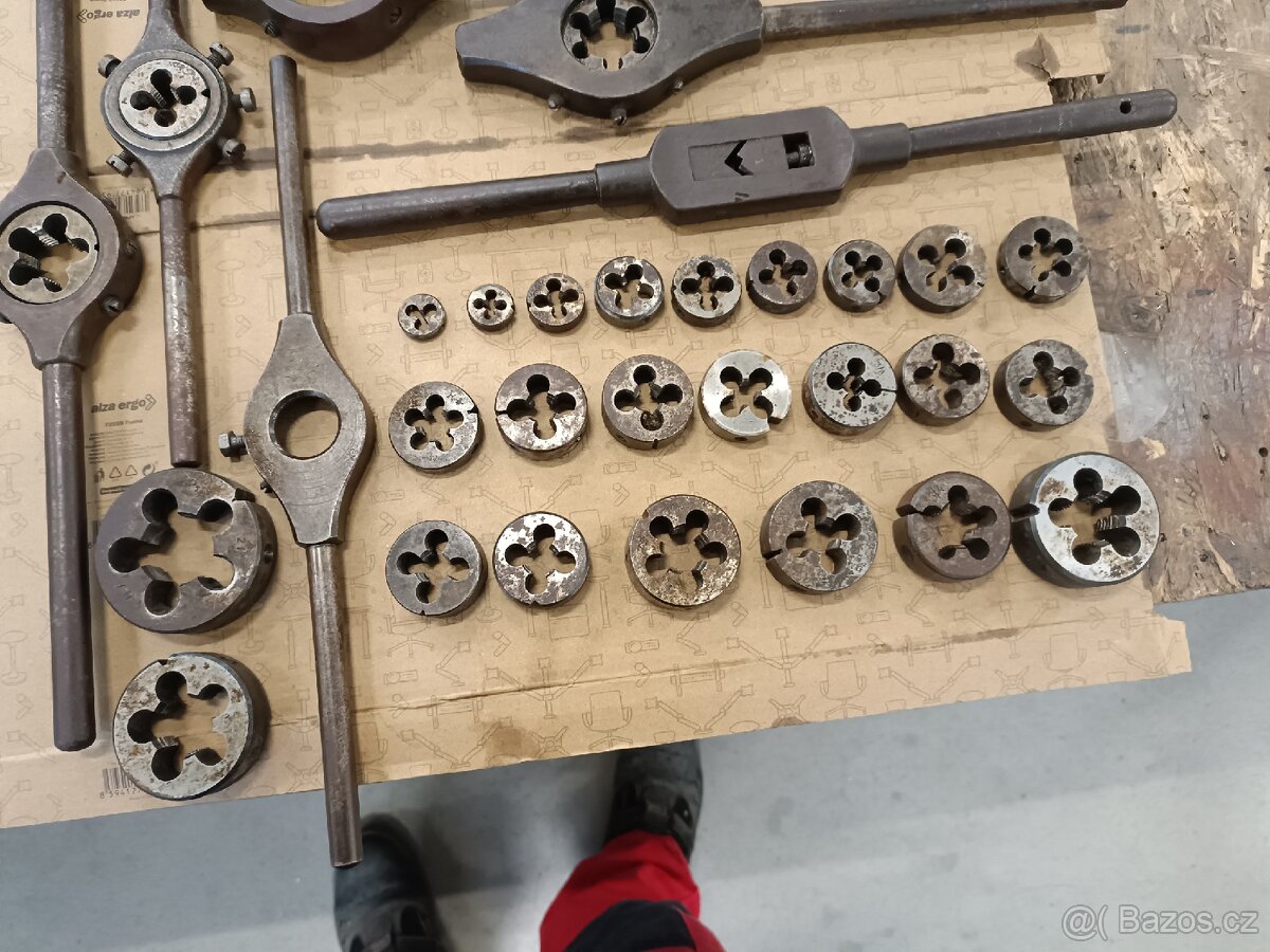 Vratidla a závitová očka - 6