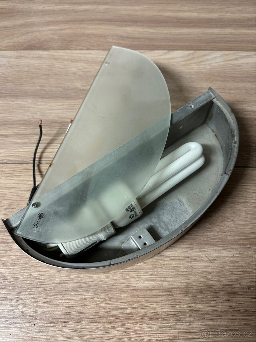 Venkovní nástěnné svítidlo - 6