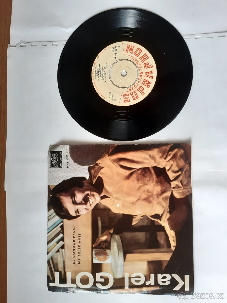 Prodám 35 ks vinylových singlů SP - 6