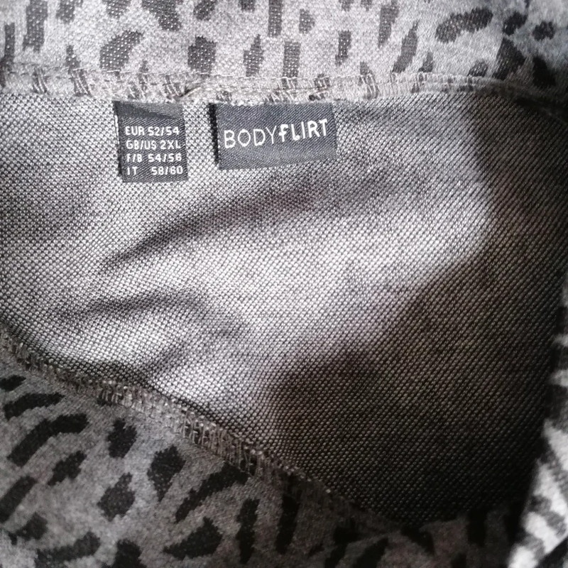 Krásné šaty vel.52-54 - 6