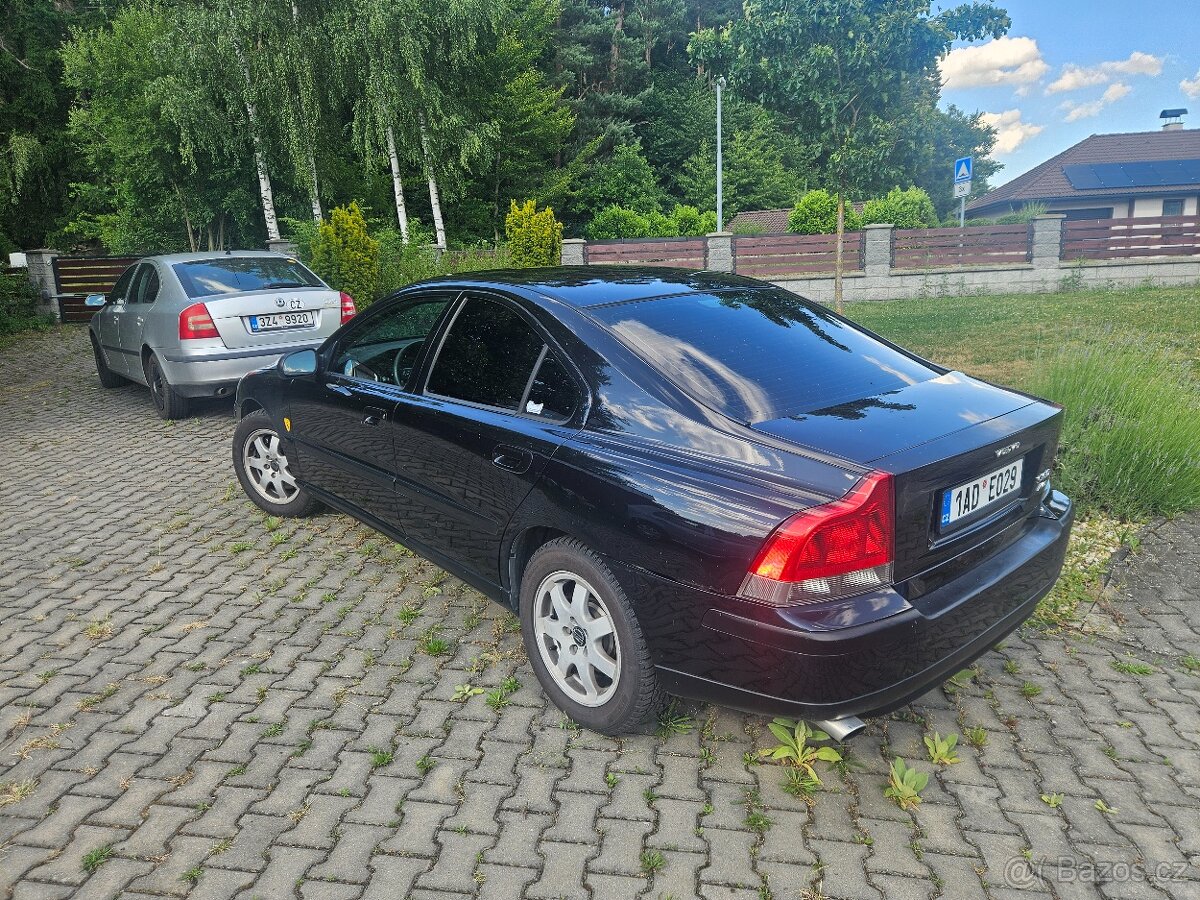 Volvo S60 2.4T 177kw AWD automat LPG - 6