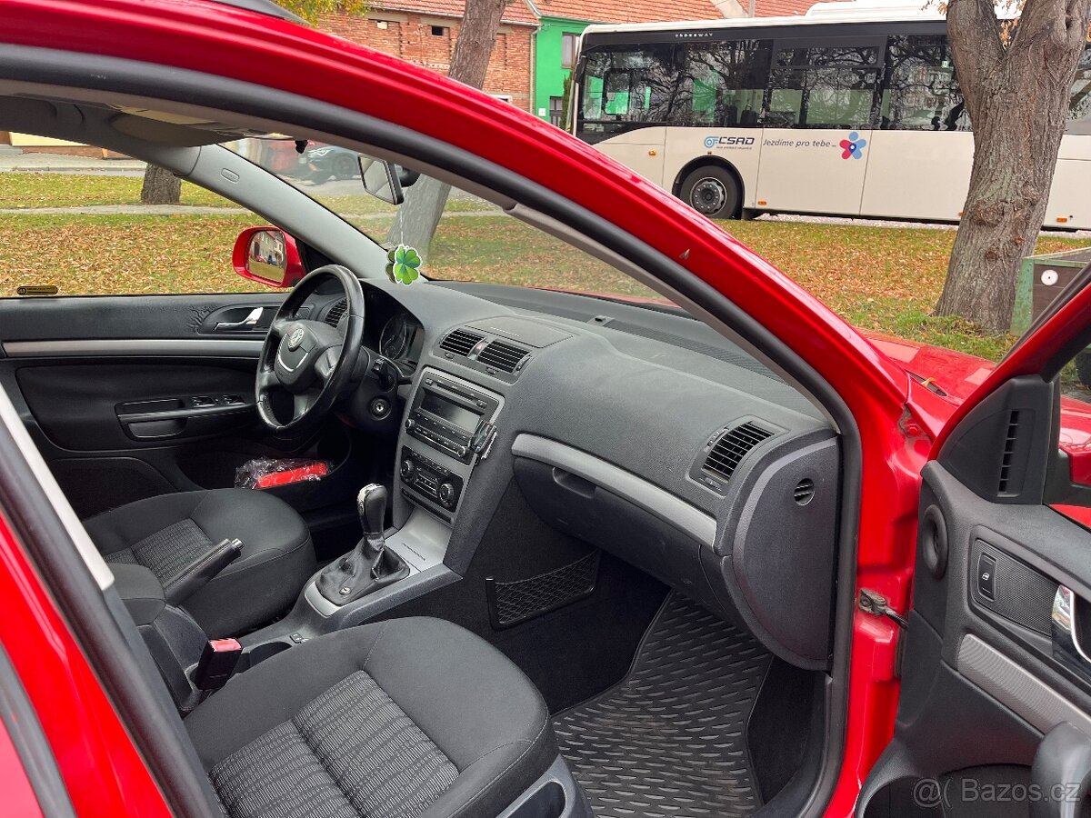 Škoda Octavia II kombi Facelift - 6