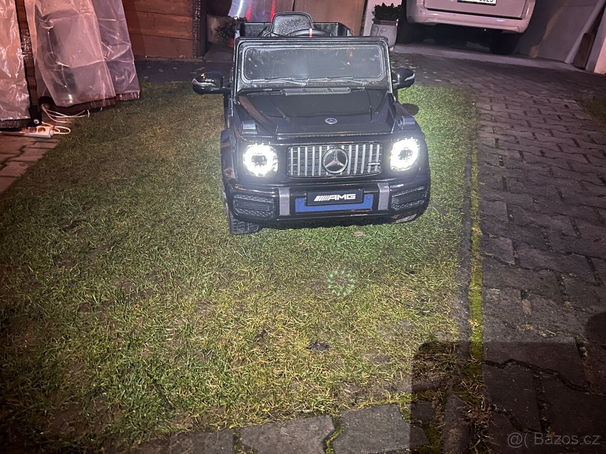 Dětské autíčko Mercedes G63 4x4 - 6