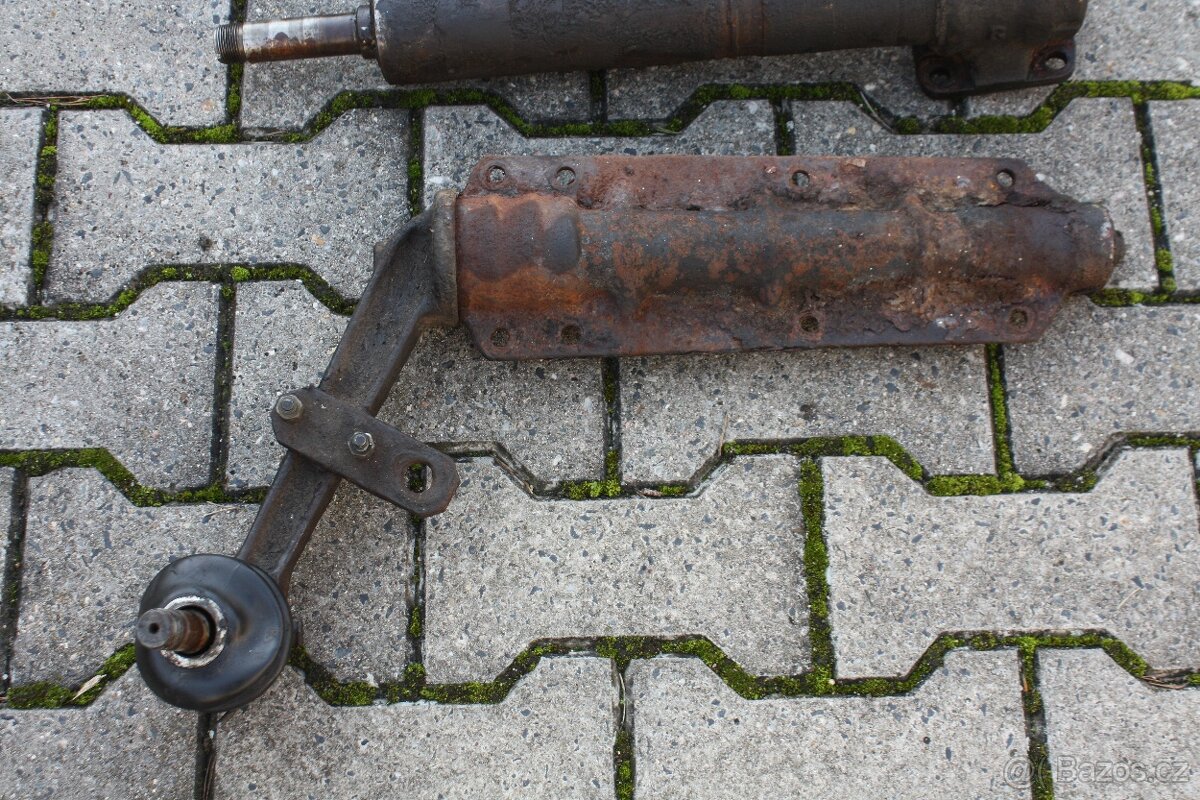 Tatra 603 - kliková ramena + přední tlumiče - 6