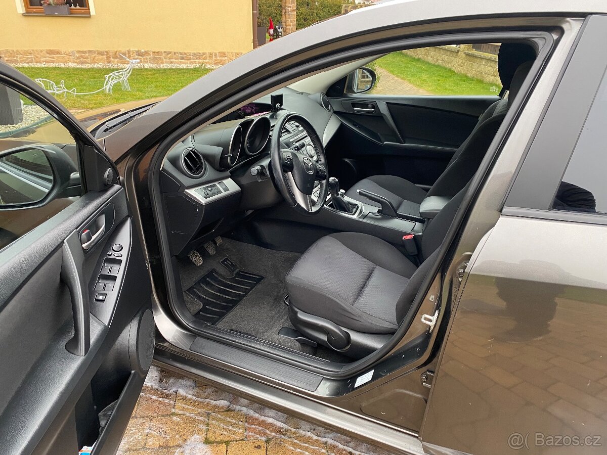 Mazda 3 1.6 77 kW, 2010 - 6