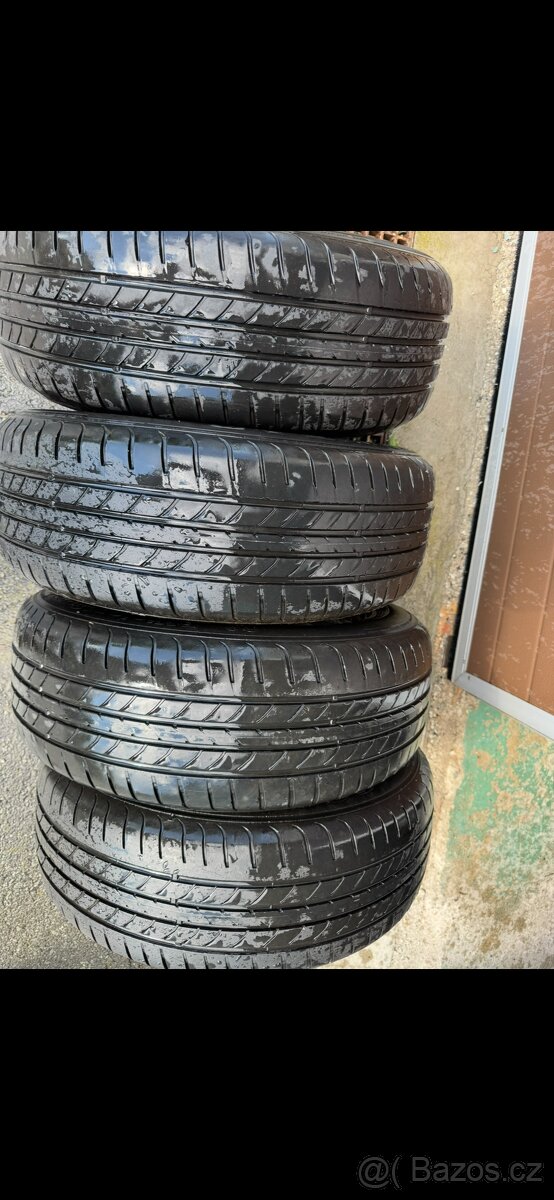 Alu Renault 16” + Goodyear EfficientalGrip Runflat 205/60/16 - 6