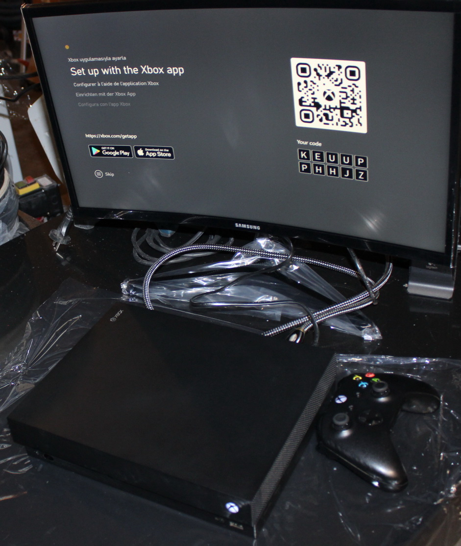 Microsoft Xbox One X 1TB Antracit Black - kompletní balení - 6