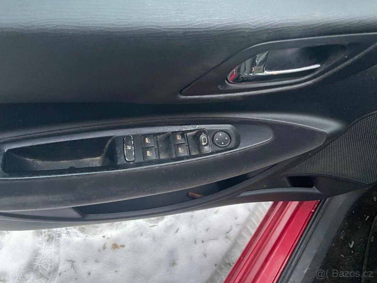 Citroen C4 1.4 65 kw r.v.2008 - 6