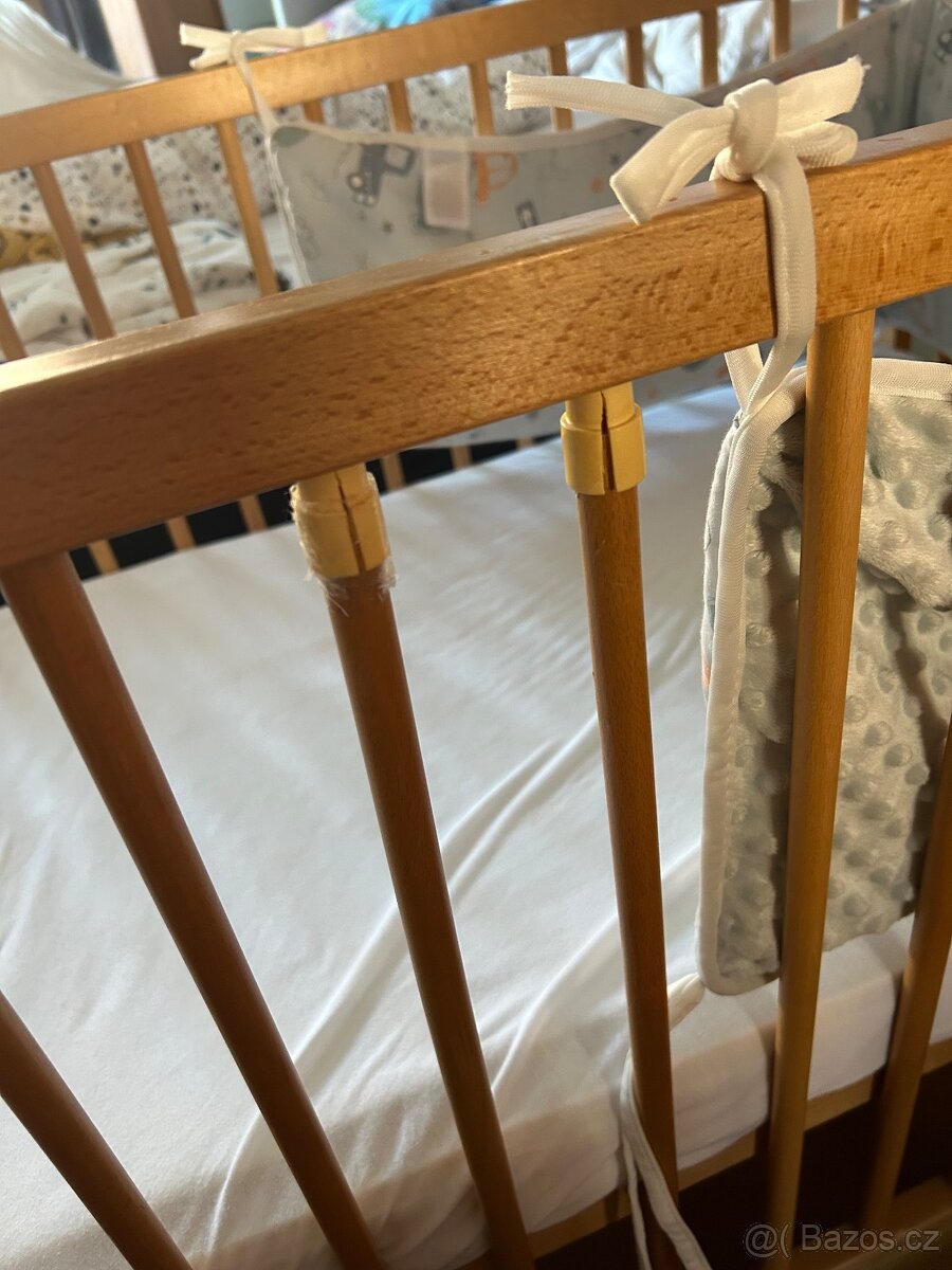 Dětská dřevěná postýlka - 6