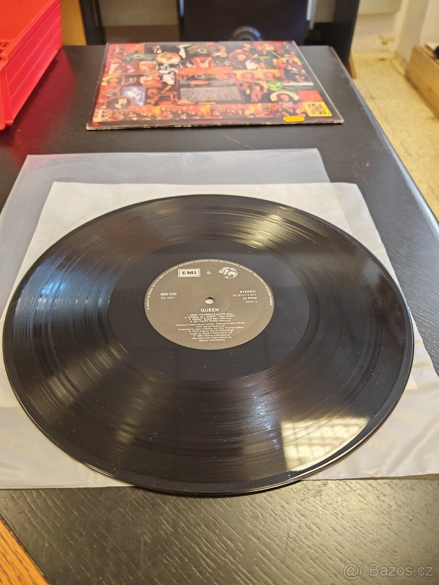 Queen LP vinyl - 6