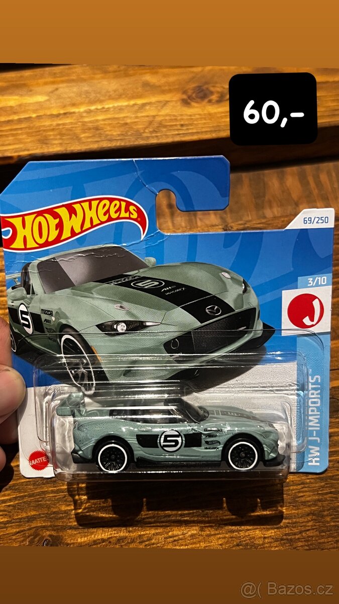 Hotwheels - 6