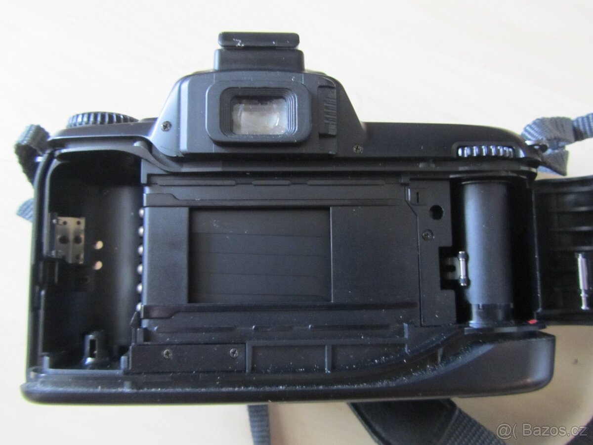 Nikon F65 AF semi-pro zrcadlovka kinofilm+návod TOP stav - 6