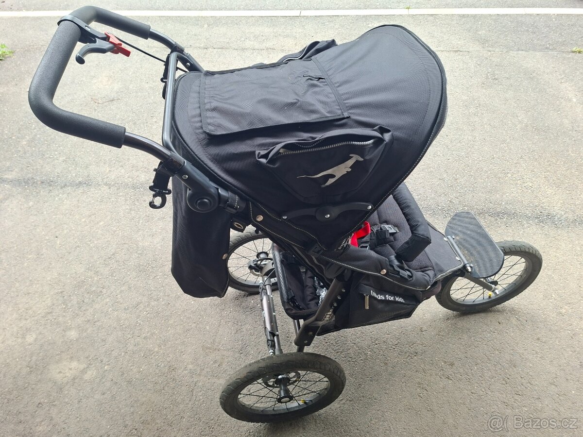 Sportovní kočárek Tfk - 6