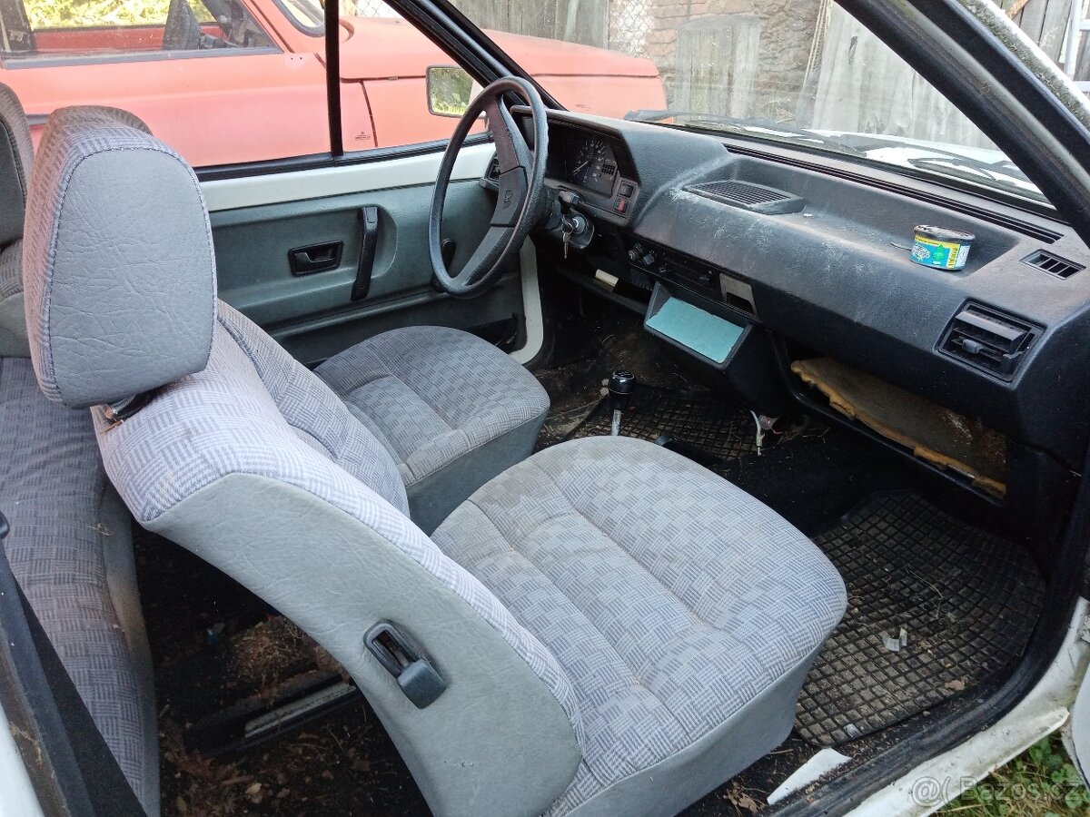 VOLKSWAGEN POLO FOX 1,1 1980 - 6