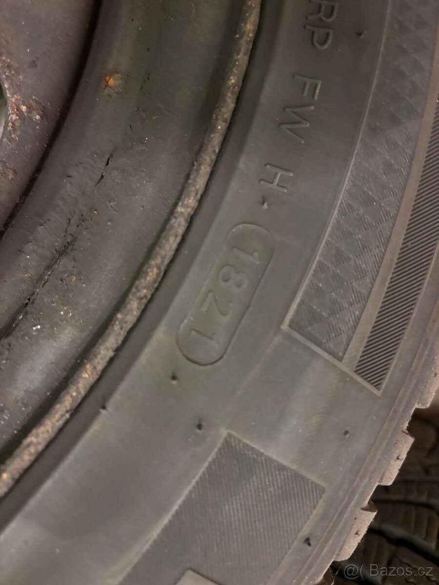 Plechové disky R16 + zimní pneu Škoda Octavia - 6