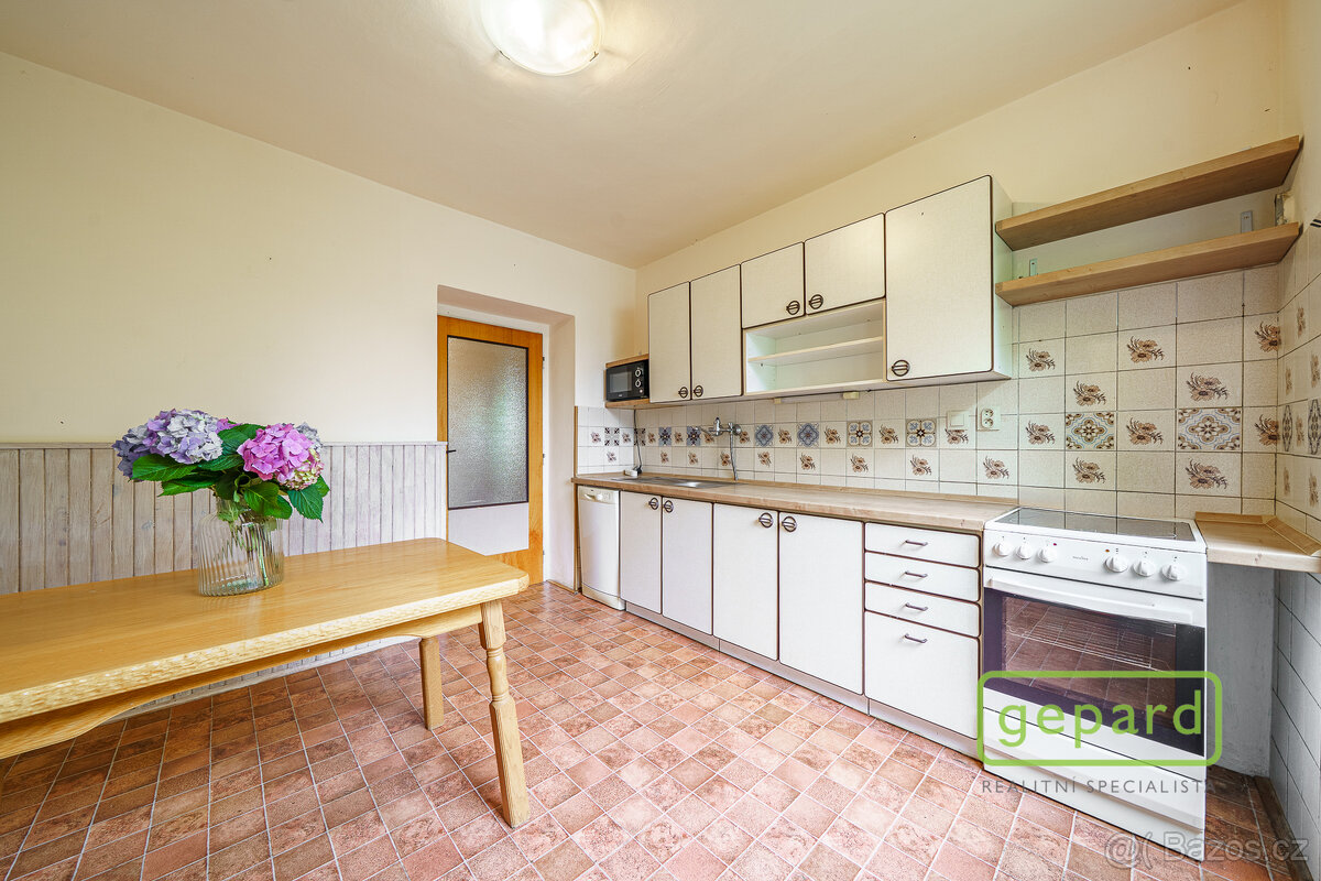 Dům v Tašovicích – prostor, klid a výhledy - 6